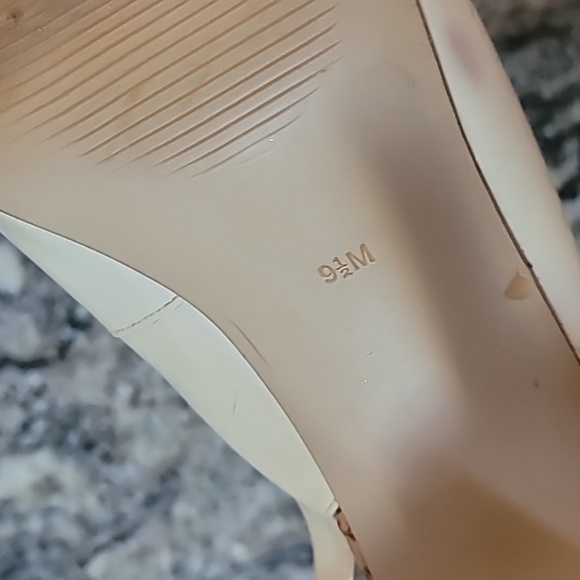 4 Pairs of Heels - Picture 10 of 16